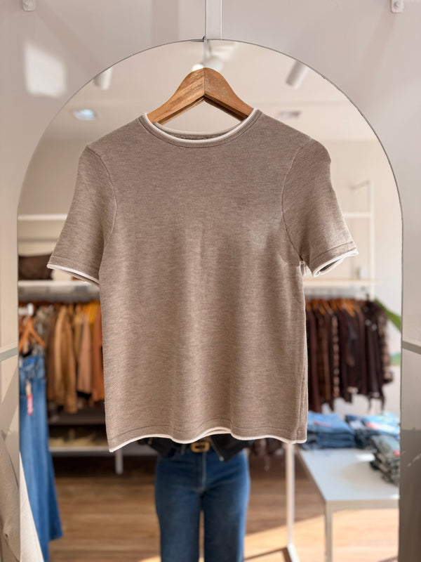 Remera tejida contraste