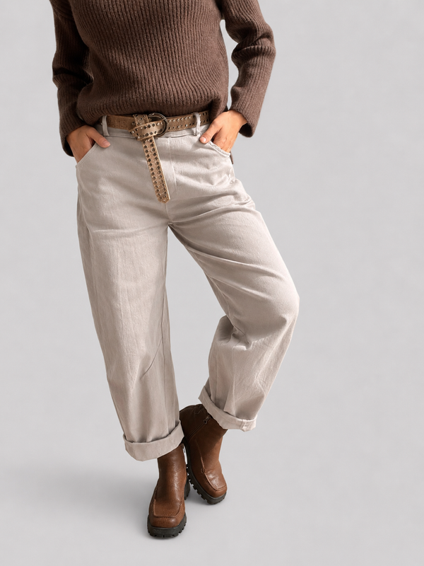 Pantalón con cinto Italia