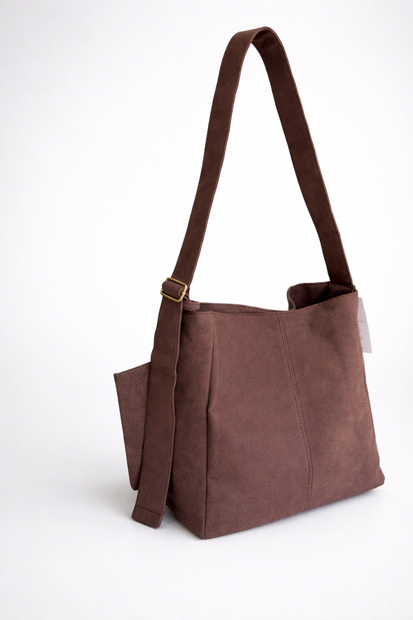 Cartera chocolate con neceser