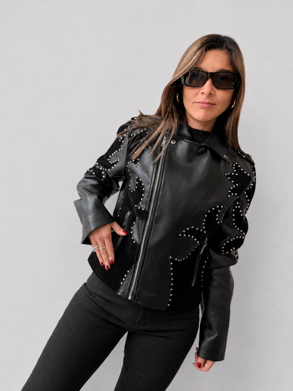 Chaqueta diseño negra