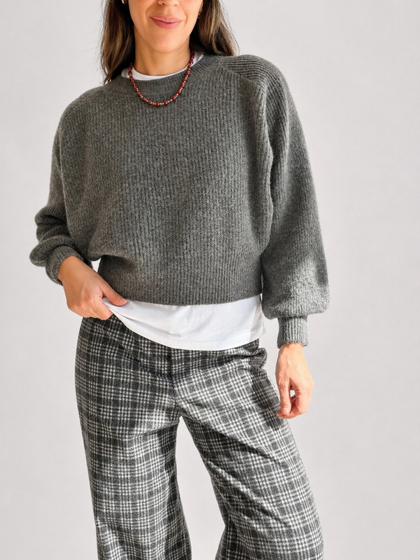 Sweater tejido clásico fit cintura