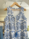 Vestido bordado azul