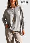Tejido fino oversize con collar