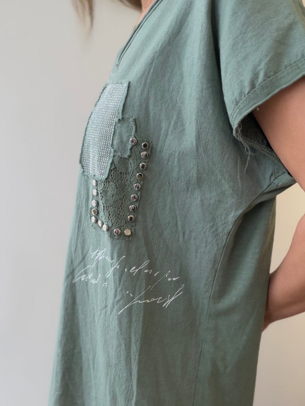 Remera con aplique