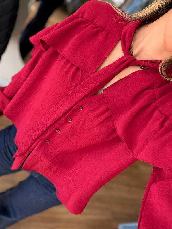 Camisa volados y lazo