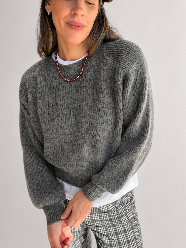 Sweater tejido clásico fit cintura